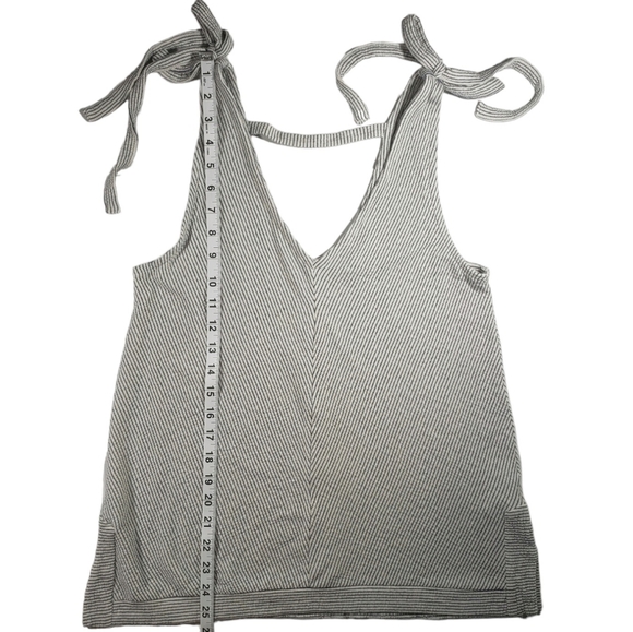 Lucky Brand V Neck Sleeveless Blouse Size Small - Picture 7 of 10